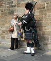 Säckspipsblåsare utanför Edinburgh  Castle